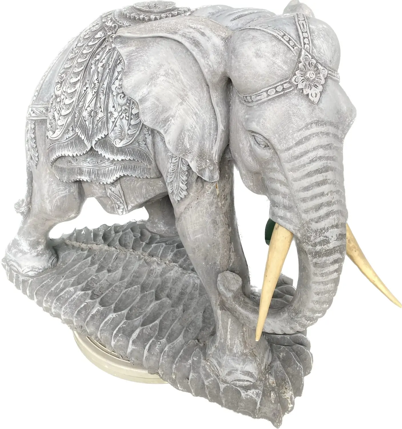 Artikelbild 5 des Artikels “Avan - Elefant mit Decke, Blick rechts, 63 cm L | Steinguss “